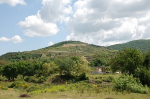 Reduced visual and biodiversity impact after restoration of finished parts of the sand quarry at Melfi