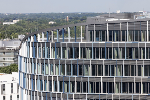 Architecture using Pilkington Suncool™